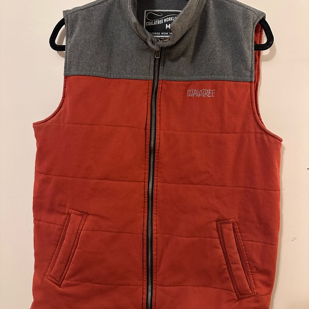 Coalatree Workline Gray and burnt orange Vest size M